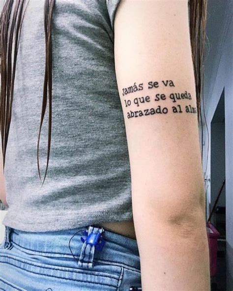 Ideas Inspiradoras: Frases para Tatuajes que Elevan el Espíritu